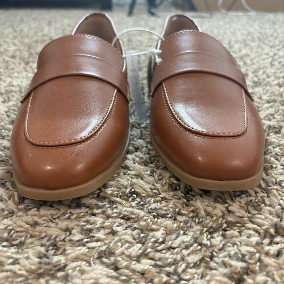 NWT Old Navy City Loafers - Cognac Brown - Women's size 10 - Picture 3 of 12